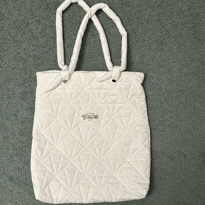 Seventeen tote bag